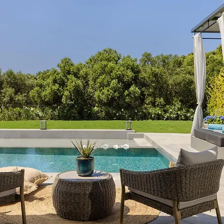 Aegiali Luxury فيلة Kaligata