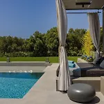 빌라 Aegiali Luxury *